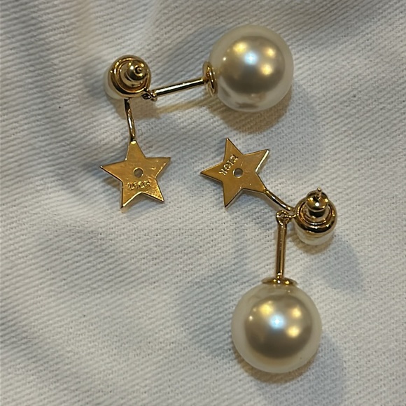 Dior My ABCDior Tribales Étoile Earring Gold-Finish Metal and White Resin Pearls - Picture 4 of 9